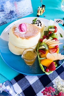 果漾塞納河舒芙蕾鬆餅<br>French Exquisite Fruit Boat Soufflé Pancake