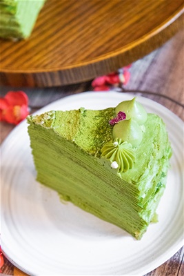 《抹茶千層》<br>[Matcha  Mille Crepes] 