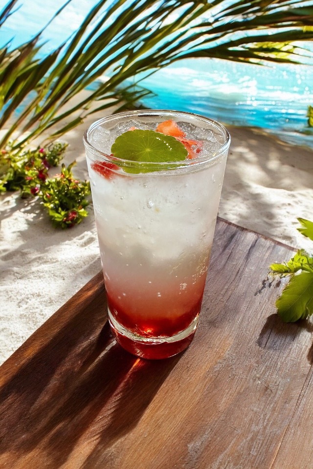草莓戀人氣泡飲